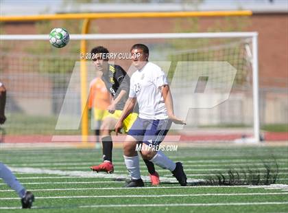 Thumbnail 3 in Hunter @ Kearns photogallery.