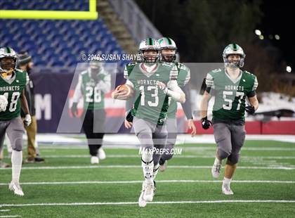 Thumbnail 2 in Lincoln-Sudbury vs. Mansfield (MIAA D2 Final) photogallery.