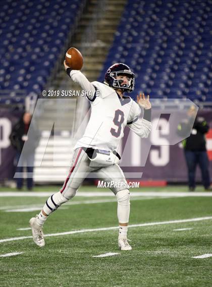 Thumbnail 2 in Lincoln-Sudbury vs. Mansfield (MIAA D2 Final) photogallery.