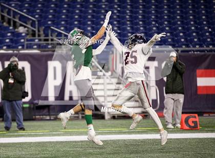 Thumbnail 2 in Lincoln-Sudbury vs. Mansfield (MIAA D2 Final) photogallery.