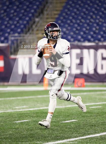 Thumbnail 3 in Lincoln-Sudbury vs. Mansfield (MIAA D2 Final) photogallery.