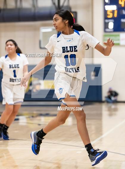 Thumbnail 2 in Davis vs Oak Ridge (Trojan Toss-Up) photogallery.