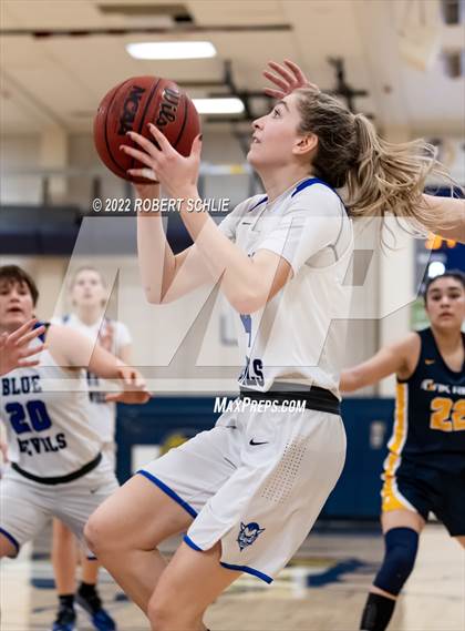 Thumbnail 3 in Davis vs Oak Ridge (Trojan Toss-Up) photogallery.