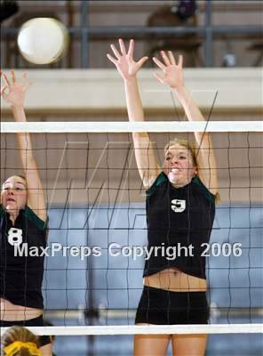 Thumbnail 3 in Miramonte @ Las Lomas photogallery.