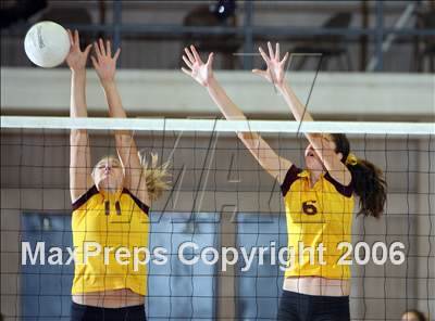 Thumbnail 1 in Miramonte @ Las Lomas photogallery.