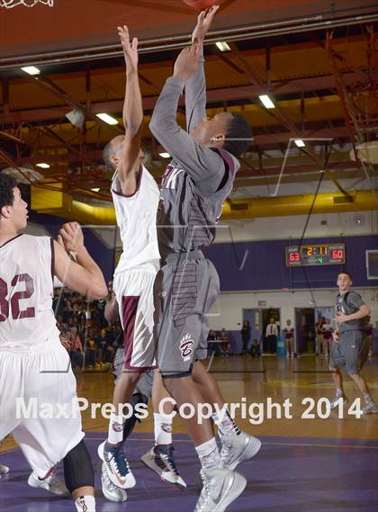 Thumbnail 2 in Natomas vs. Riverbank (CIF SJS D4 Semifinal) photogallery.