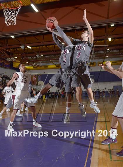 Thumbnail 2 in Natomas vs. Riverbank (CIF SJS D4 Semifinal) photogallery.