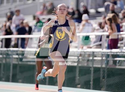Thumbnail 1 in Larry Baca Memorial Invitational Track Meet photogallery.