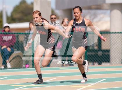 Thumbnail 2 in Larry Baca Memorial Invitational Track Meet photogallery.