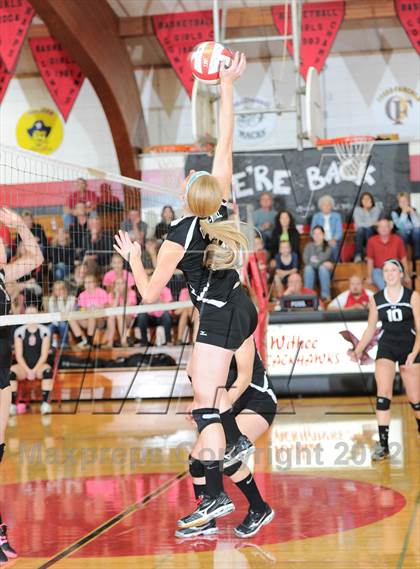 Thumbnail 1 in Neillsville @ Owen-Withee photogallery.