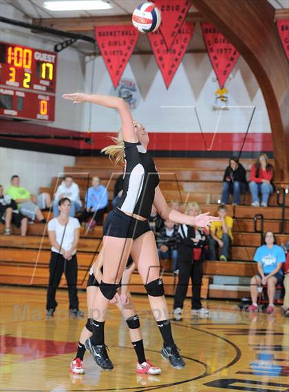 Thumbnail 3 in Neillsville @ Owen-Withee photogallery.