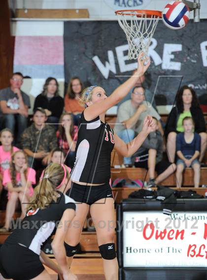 Thumbnail 1 in Neillsville @ Owen-Withee photogallery.