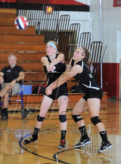 Thumbnail 1 in Neillsville @ Owen-Withee photogallery.