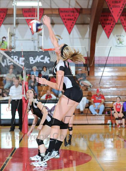 Thumbnail 2 in Neillsville @ Owen-Withee photogallery.