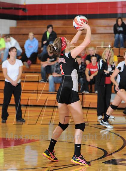 Thumbnail 1 in Neillsville @ Owen-Withee photogallery.
