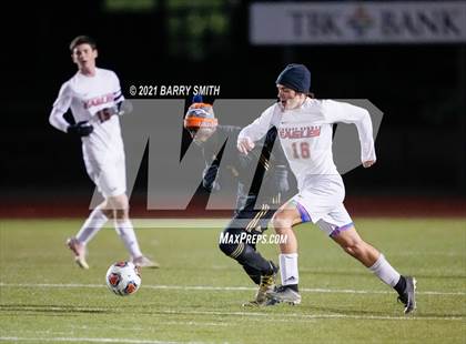 Thumbnail 3 in Liberty Common vs. Jefferson Academy (CHSAA 3A Semifinal Playoff) photogallery.