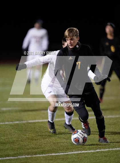 Thumbnail 3 in Liberty Common vs. Jefferson Academy (CHSAA 3A Semifinal Playoff) photogallery.