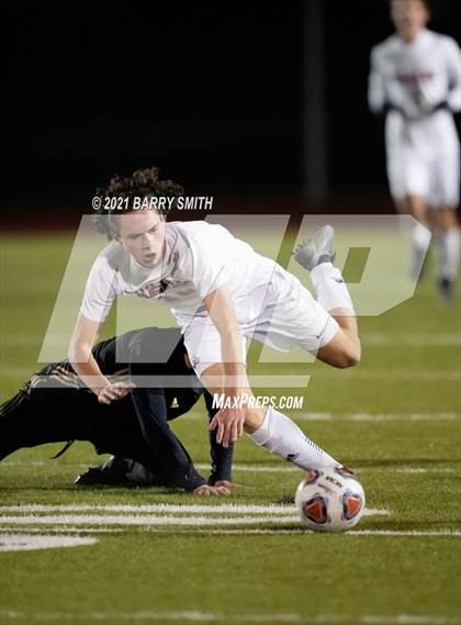 Thumbnail 2 in Liberty Common vs. Jefferson Academy (CHSAA 3A Semifinal Playoff) photogallery.