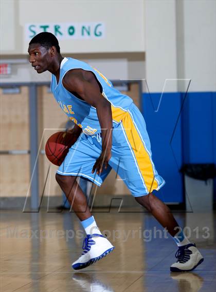 Thumbnail 3 in Bunnell vs Kolbe Cathedral (SWC Semifinal) photogallery.