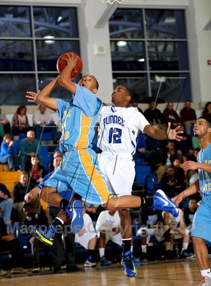 Thumbnail 3 in Bunnell vs Kolbe Cathedral (SWC Semifinal) photogallery.