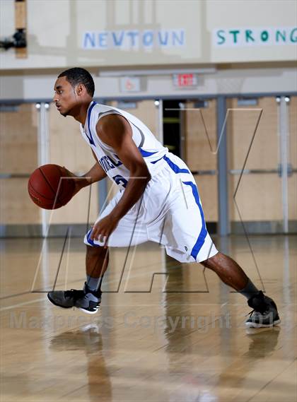 Thumbnail 1 in Bunnell vs Kolbe Cathedral (SWC Semifinal) photogallery.