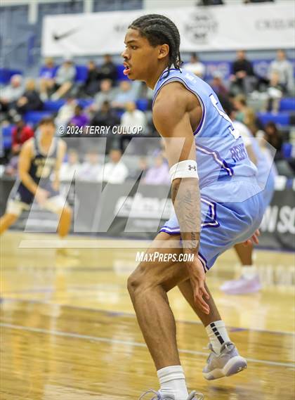 Thumbnail 2 in IMG Academy vs. LA Lumiere (5 for the Fight National Hoopfest) photogallery.