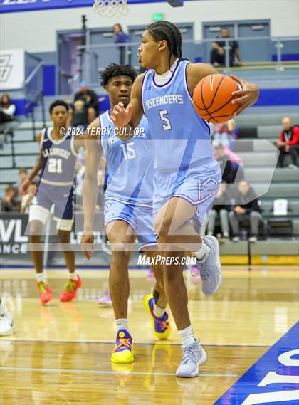 Thumbnail 1 in IMG Academy vs. LA Lumiere (5 for the Fight National Hoopfest) photogallery.