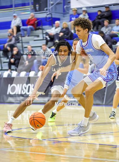 Thumbnail 3 in IMG Academy vs. LA Lumiere (5 for the Fight National Hoopfest) photogallery.