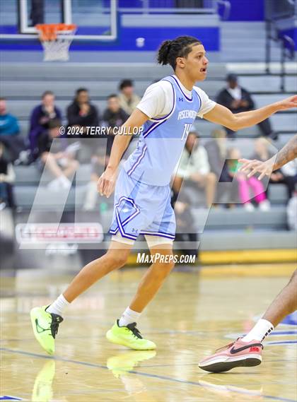 Thumbnail 2 in IMG Academy vs. LA Lumiere (5 for the Fight National Hoopfest) photogallery.