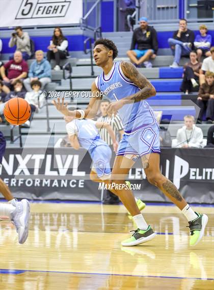 Thumbnail 3 in IMG Academy vs. LA Lumiere (5 for the Fight National Hoopfest) photogallery.
