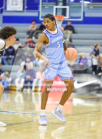 Thumbnail 1 in IMG Academy vs. LA Lumiere (5 for the Fight National Hoopfest) photogallery.