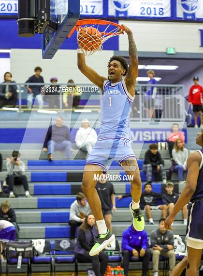 Thumbnail 3 in IMG Academy vs. LA Lumiere (5 for the Fight National Hoopfest) photogallery.