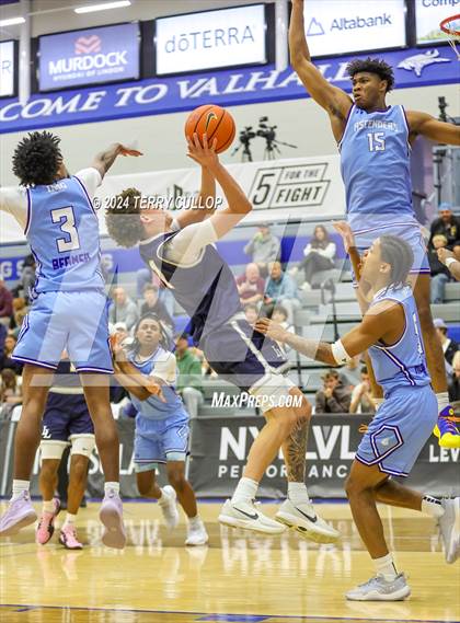 Thumbnail 1 in IMG Academy vs. LA Lumiere (5 for the Fight National Hoopfest) photogallery.