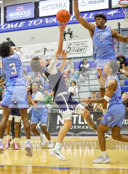 Thumbnail 2 in IMG Academy vs. LA Lumiere (5 for the Fight National Hoopfest) photogallery.