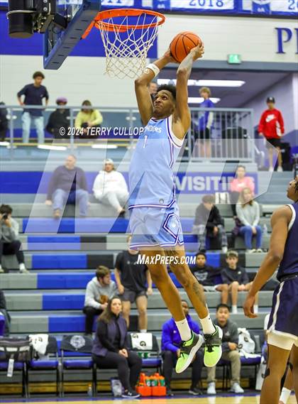 Thumbnail 1 in IMG Academy vs. LA Lumiere (5 for the Fight National Hoopfest) photogallery.