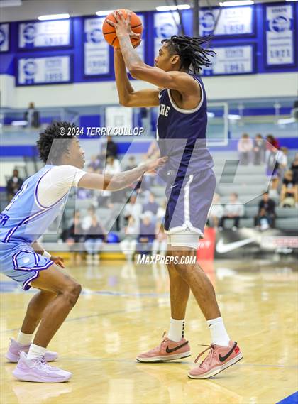 Thumbnail 2 in IMG Academy vs. LA Lumiere (5 for the Fight National Hoopfest) photogallery.