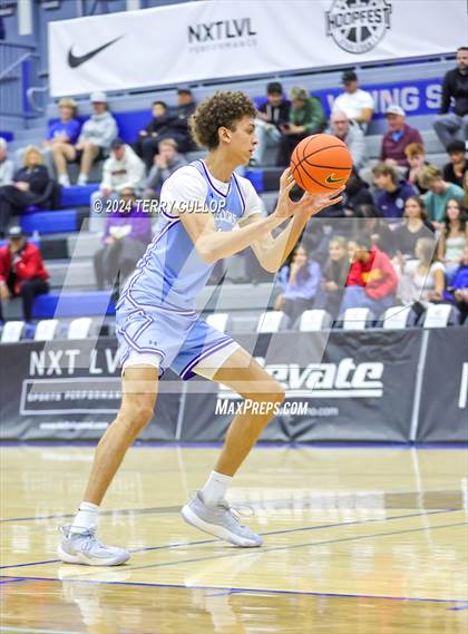 Thumbnail 3 in IMG Academy vs. LA Lumiere (5 for the Fight National Hoopfest) photogallery.