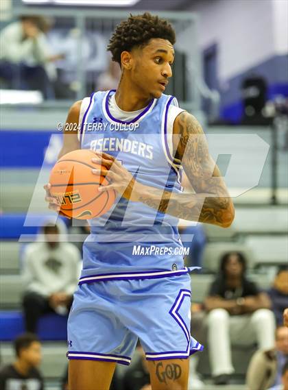 Thumbnail 3 in IMG Academy vs. LA Lumiere (5 for the Fight National Hoopfest) photogallery.