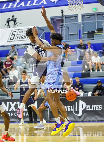 Thumbnail 3 in IMG Academy vs. LA Lumiere (5 for the Fight National Hoopfest) photogallery.