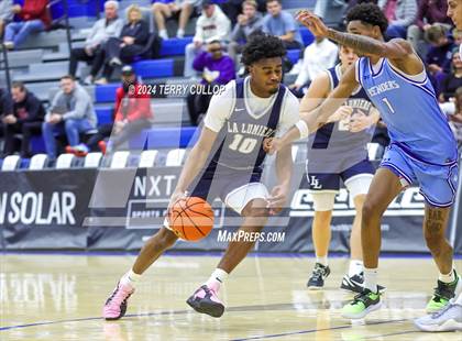 Thumbnail 1 in IMG Academy vs. LA Lumiere (5 for the Fight National Hoopfest) photogallery.