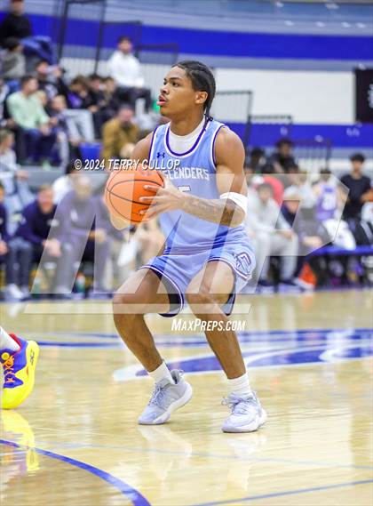 Thumbnail 3 in IMG Academy vs. LA Lumiere (5 for the Fight National Hoopfest) photogallery.