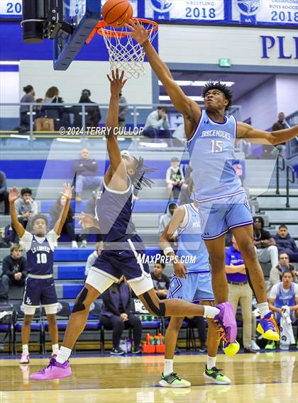 Thumbnail 2 in IMG Academy vs. LA Lumiere (5 for the Fight National Hoopfest) photogallery.