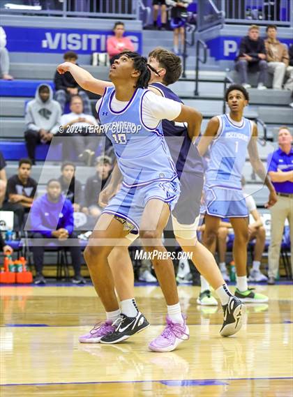 Thumbnail 2 in IMG Academy vs. LA Lumiere (5 for the Fight National Hoopfest) photogallery.