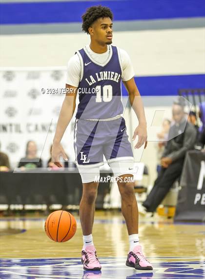 Thumbnail 3 in IMG Academy vs. LA Lumiere (5 for the Fight National Hoopfest) photogallery.