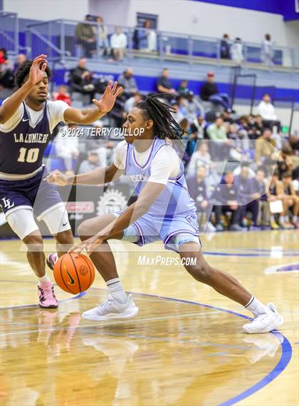 Thumbnail 2 in IMG Academy vs. LA Lumiere (5 for the Fight National Hoopfest) photogallery.