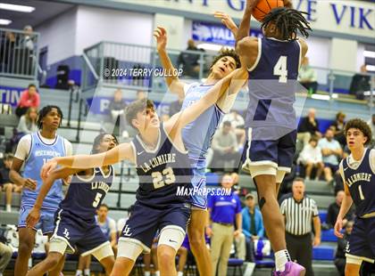 Thumbnail 2 in IMG Academy vs. LA Lumiere (5 for the Fight National Hoopfest) photogallery.