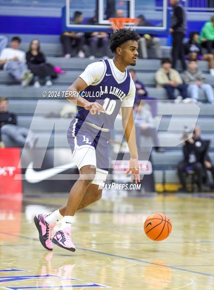 Thumbnail 2 in IMG Academy vs. LA Lumiere (5 for the Fight National Hoopfest) photogallery.