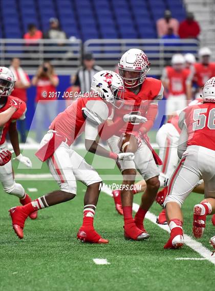 Thumbnail 2 in Salado Vs Bellville (District 4A Div II Round Three) photogallery.