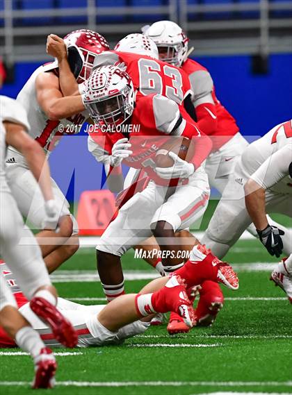 Thumbnail 1 in Salado Vs Bellville (District 4A Div II Round Three) photogallery.