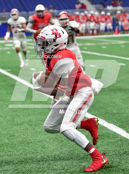 Thumbnail 3 in Salado Vs Bellville (District 4A Div II Round Three) photogallery.